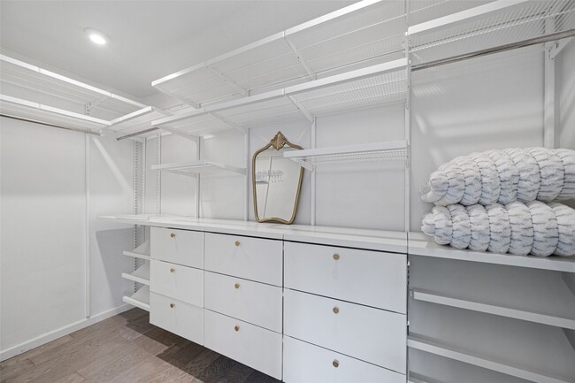 Building Photo - 5315 Rutherglenn Dr