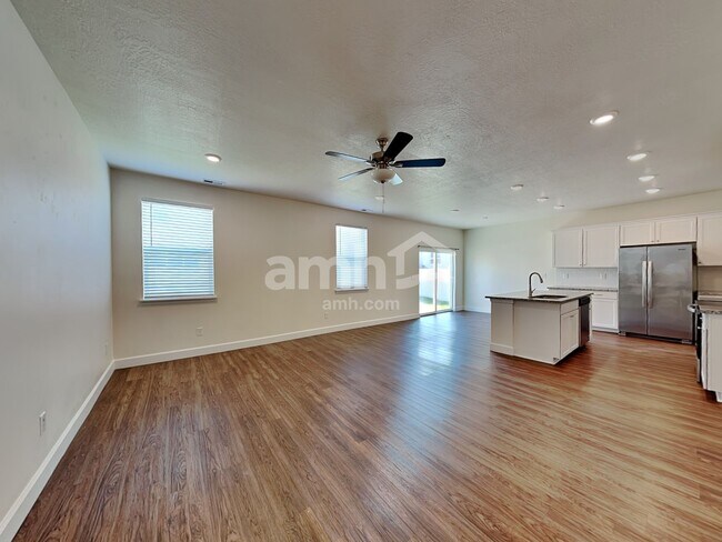 Building Photo - 2337 Surry Way