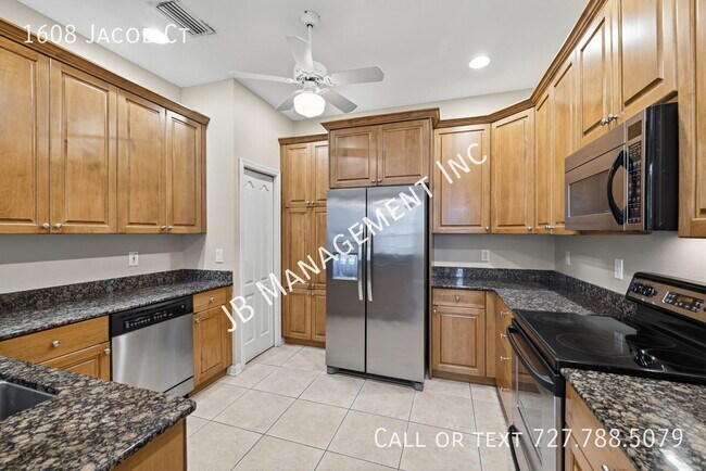 Building Photo - 1608 Jacob Ct
