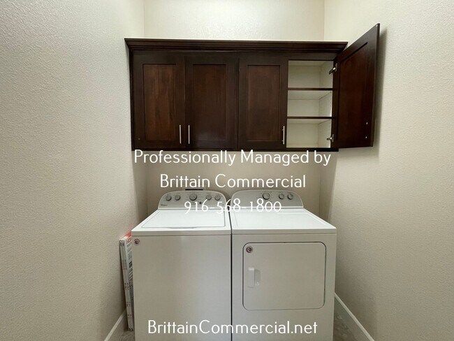 Building Photo - Now Leasing!! Gorgeous 3bd/2ba Single Story Home In Rocklin!