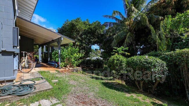 Building Photo - 4566 Sierra Dr