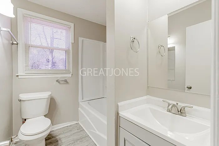 Building Photo - 1339 Hibiscus St