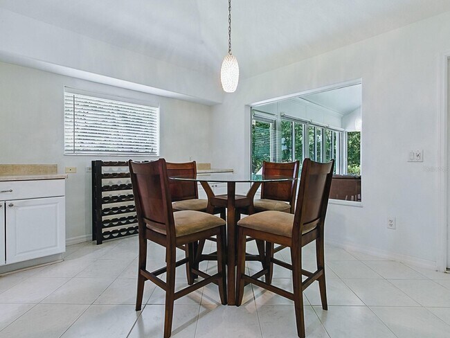 Building Photo - 17037 SE 76th Creekside Cir