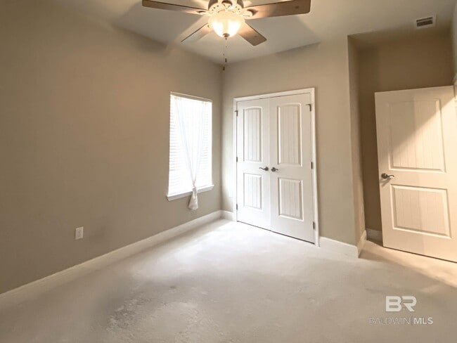 Building Photo - 609 Royal Troon Cir