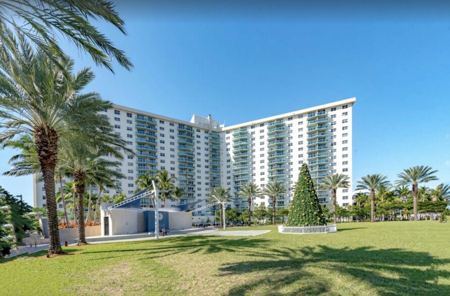 Building Photo - 19370 Collins Ave