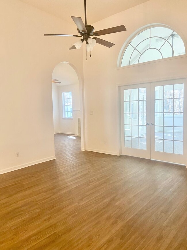 Building Photo - Large 5 BR Home in a cul de sac neighborhood in Pooler,Ga!
