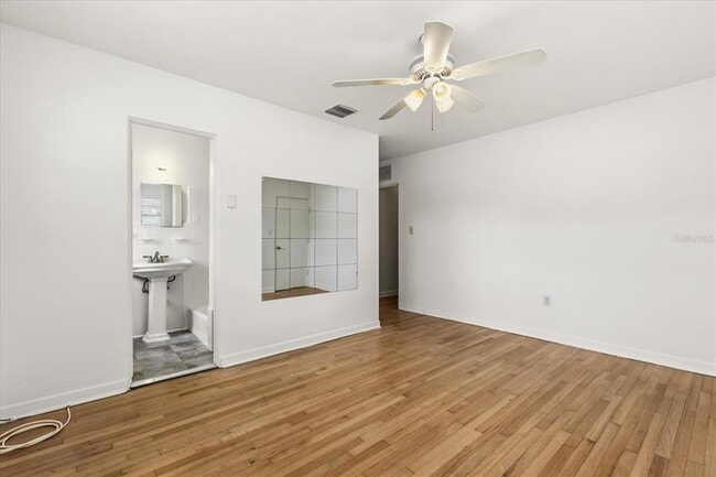 Building Photo - 1041 N Thornton Ave