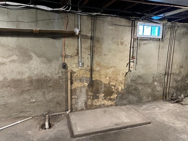 Building Photo - 504 Fairview Ave