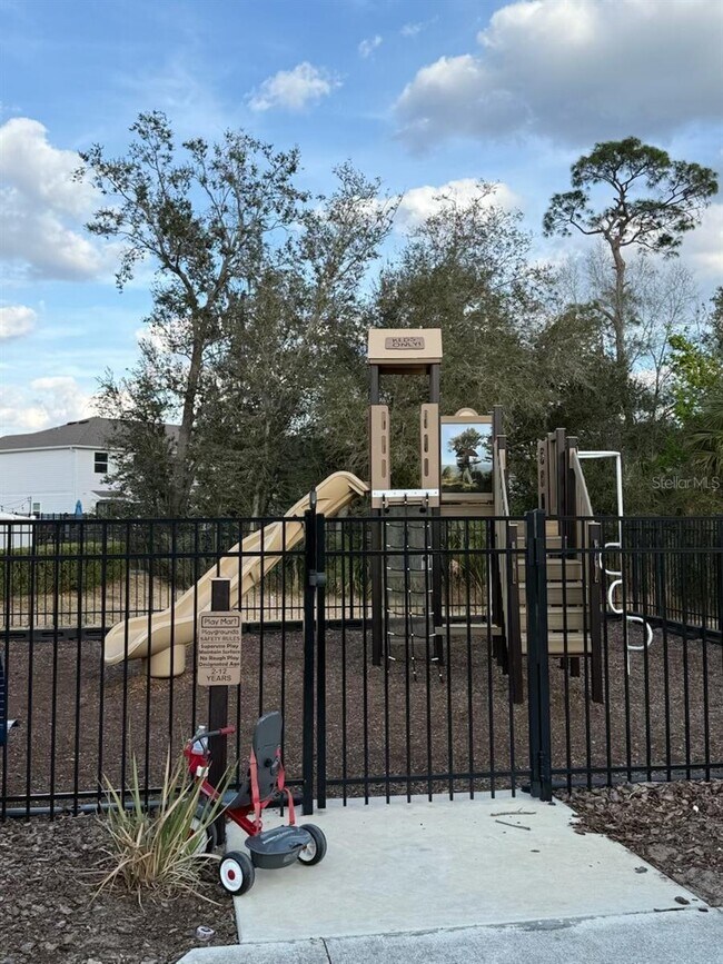 Building Photo - 7705 Stone Crk Trl