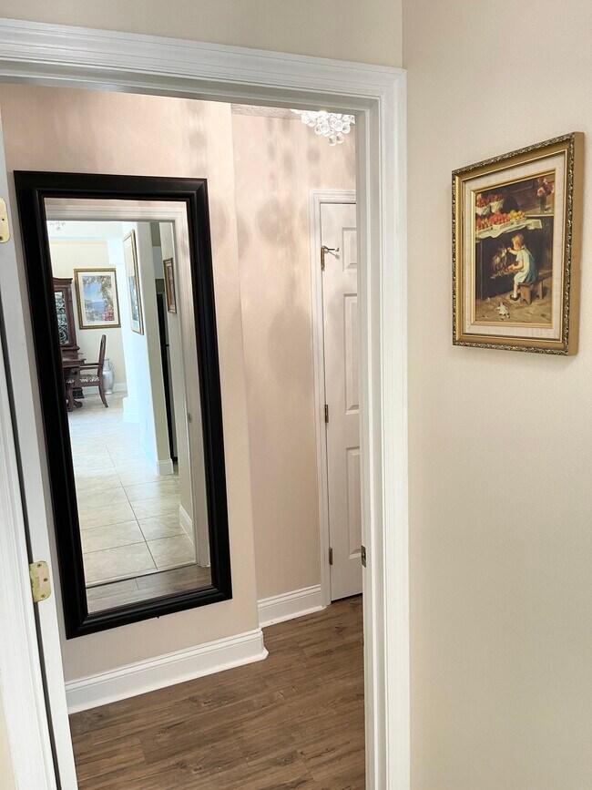 Building Photo - 35 Postman Ln