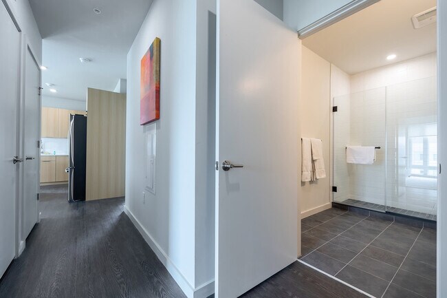 Building Photo - 51 S Broadway