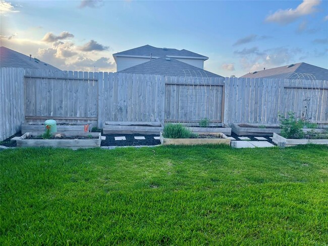 Building Photo - 5219 Creekstone Rise Ln