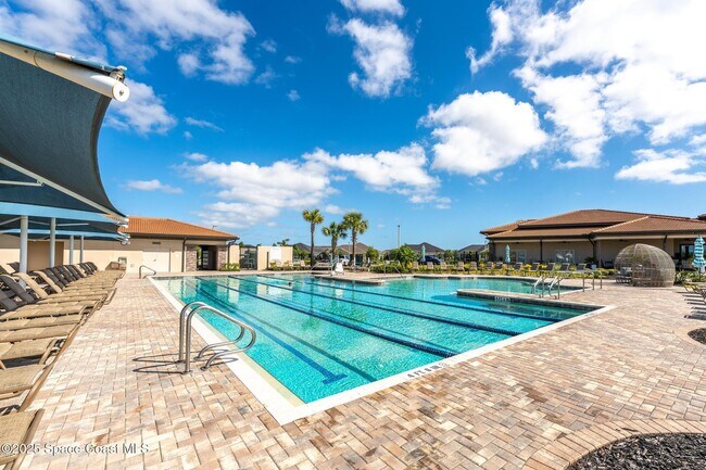 Building Photo - 7804 Loren Cove Dr