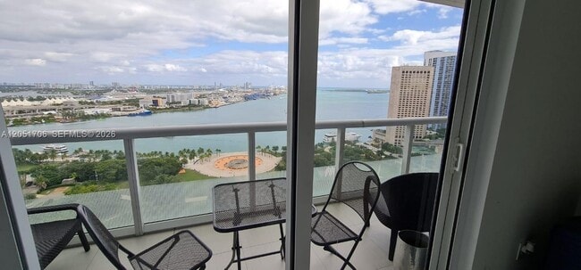 Building Photo - 50 Biscayne Blvd