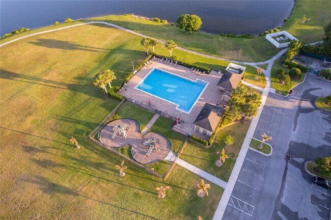 Building Photo - 4806 Riverwalk Dr