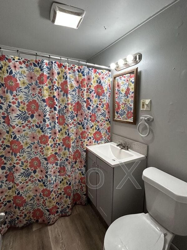 Building Photo - 463 Fieldcrest Dr