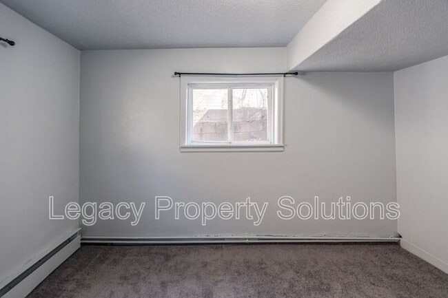 Building Photo - 505 S 10th St