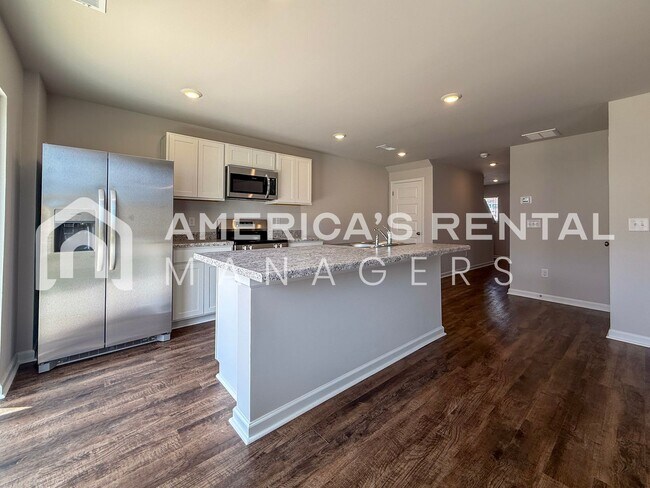 Building Photo - 24 River Grass Dr