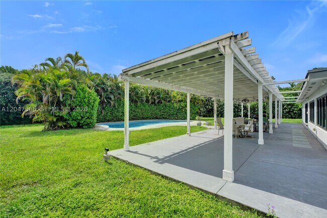 Building Photo - 22421 SW 184th Ave