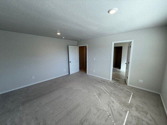 Building Photo - 4820 Gray Ct NE
