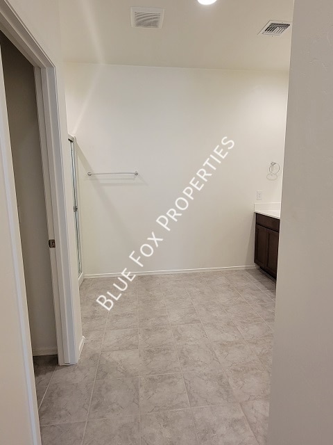 Building Photo - 5525 W Lazy Farm Dr