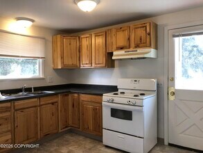 Building Photo - 3904 Northwood Dr