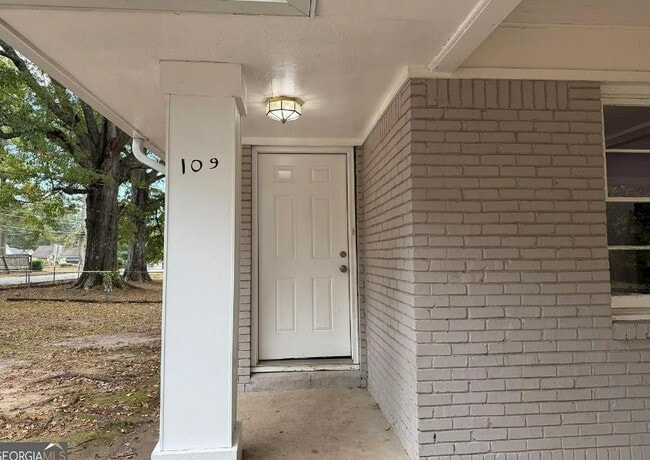 Building Photo - 109 Scarlett Dr