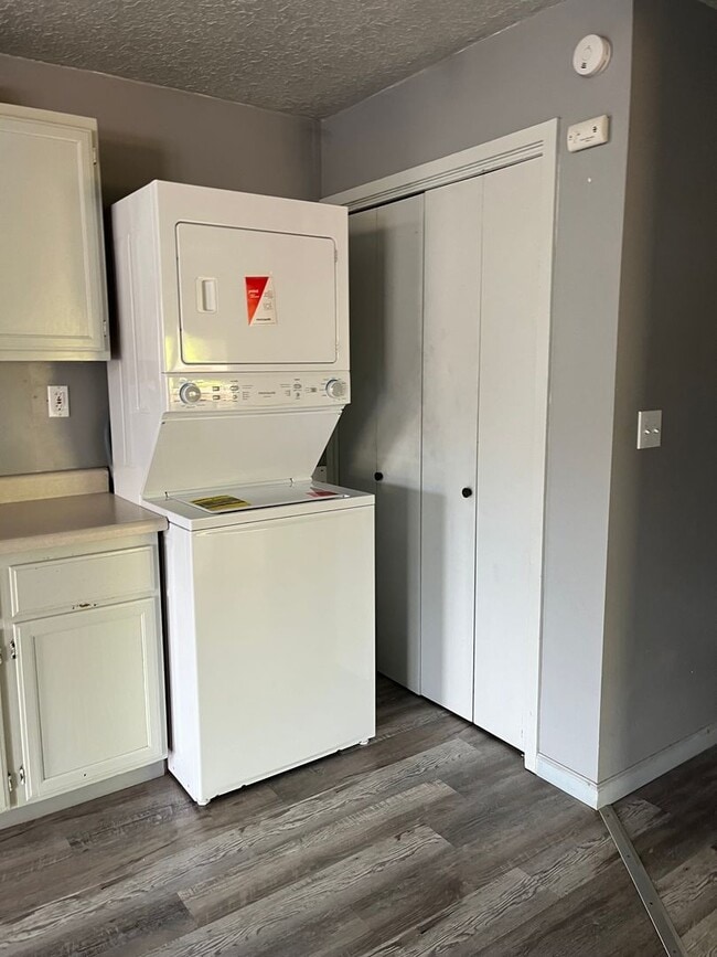 Building Photo - Cute 1 bed/1 bath home in Myrtle Creek.