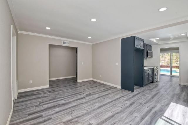 Building Photo - 6428 El Perico Ln