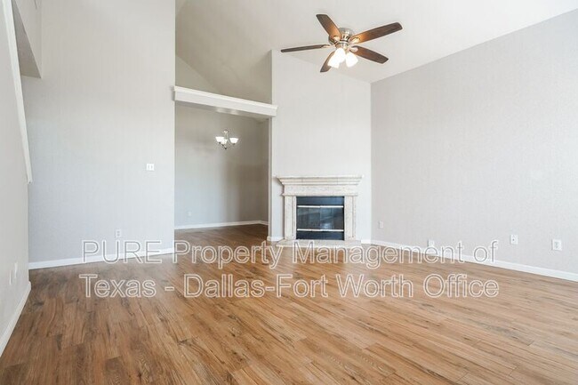 Building Photo - 329 Beaumont Dr