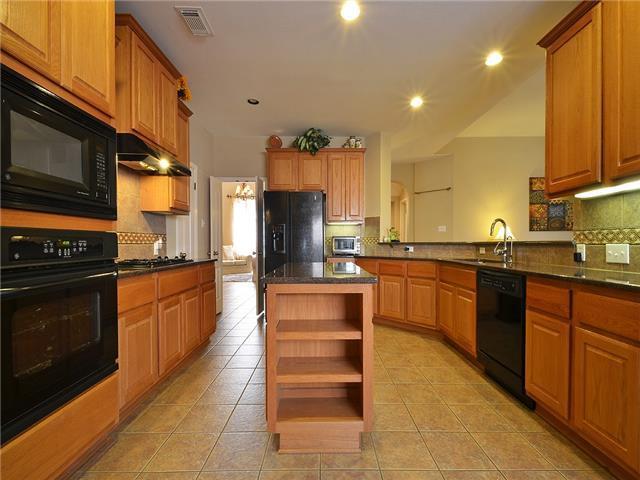 Building Photo - 2409 Tivoli Dr