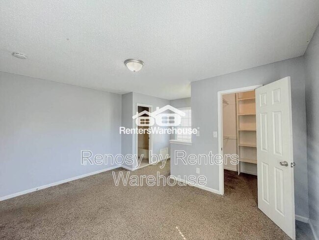 Building Photo - 651 Ridge Cir