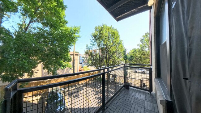 Building Photo - 1601 S Halsted St