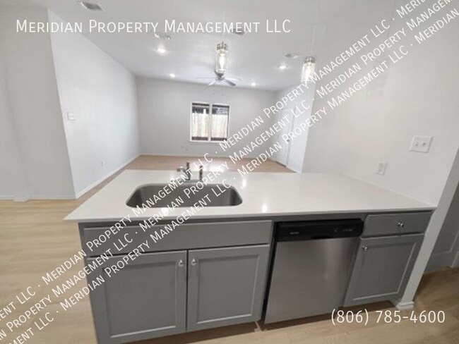 Building Photo - 5502 Itasca-A