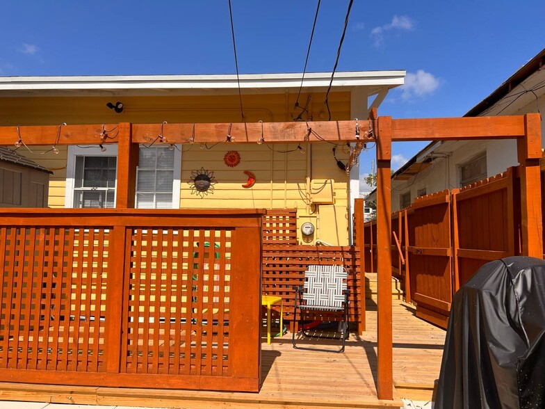 Building Photo - 118 S J St