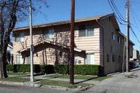 Building Photo - 2415 E 6th St