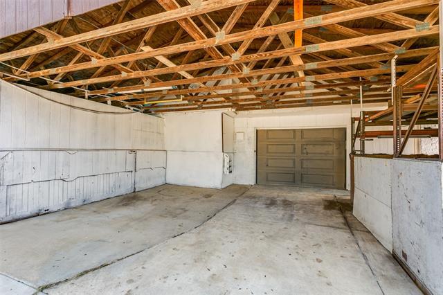 Building Photo - 1535 Carnation Dr