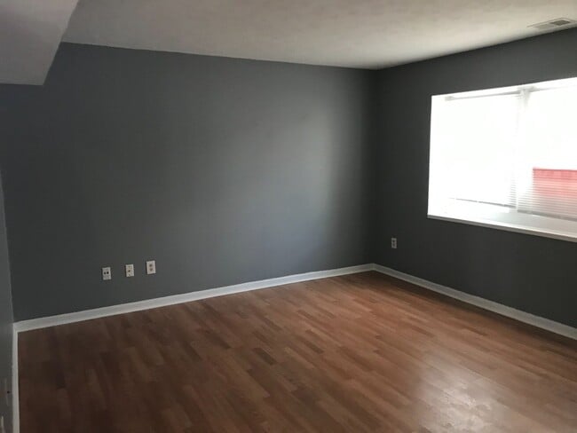 Building Photo - 8585 Fairway Trail