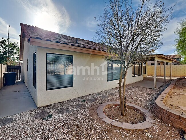 Building Photo - 3603 N 107th Dr