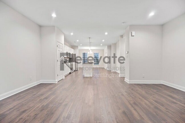 Building Photo - 6851 Dunton Rd