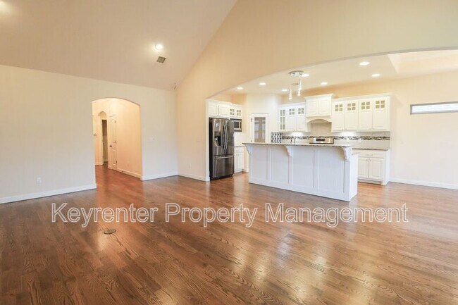 Building Photo - 18618 E 45th St S