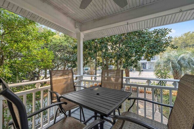 Building Photo - 61 Sunfish St