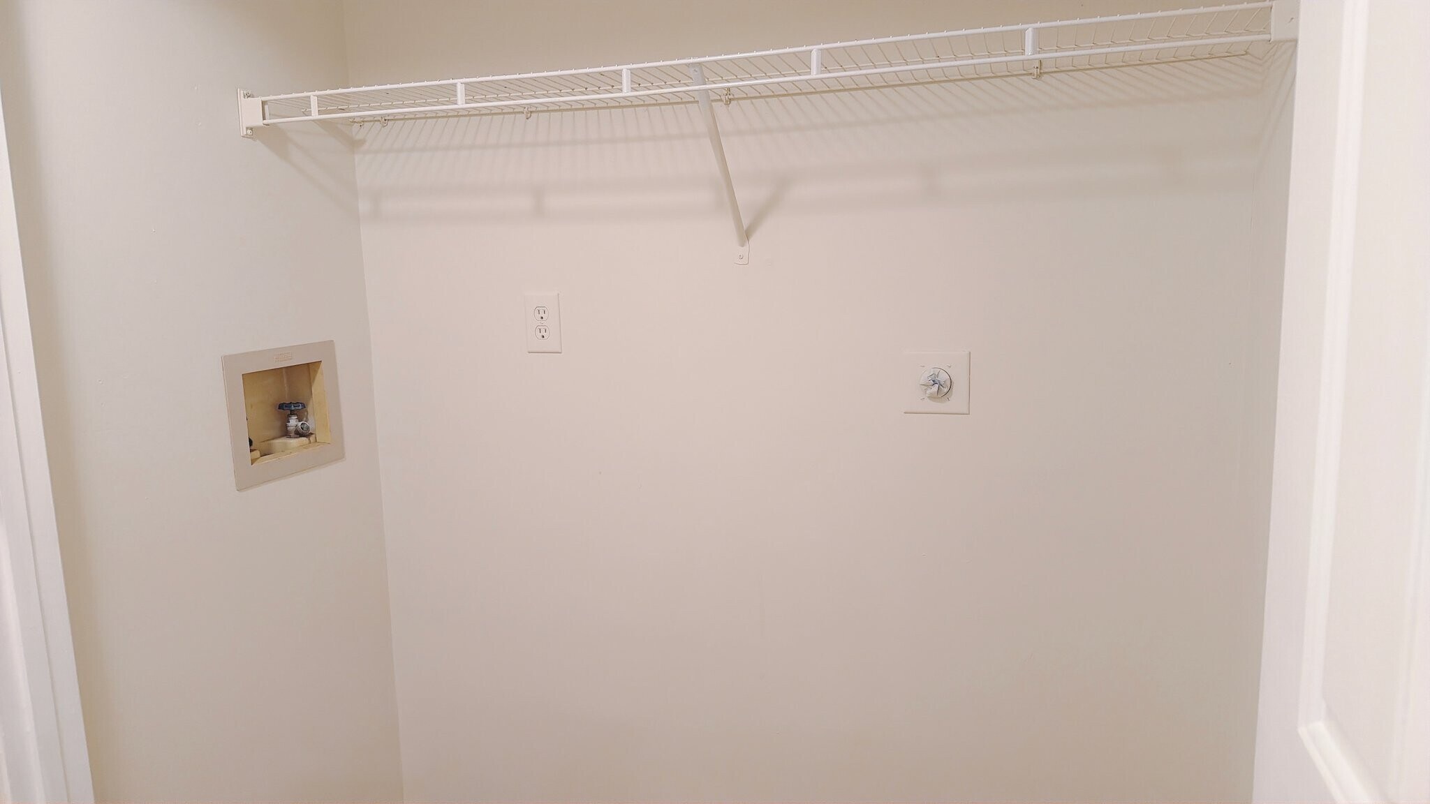 Building Photo - 1264 Watercrest Cir