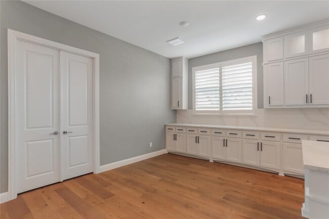 Building Photo - 3536 Sable Falls Way