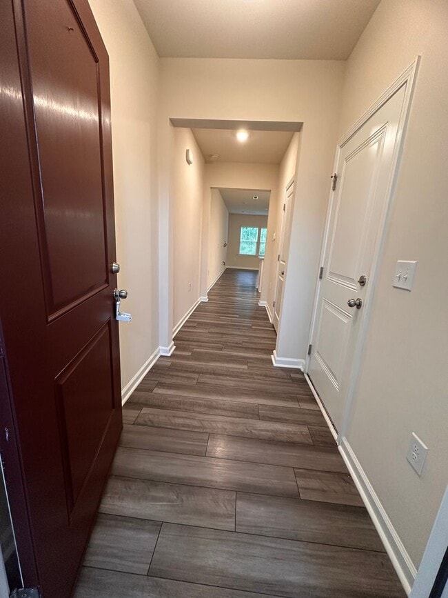 Building Photo - 3BR 2.5BA Townhome in High Point
