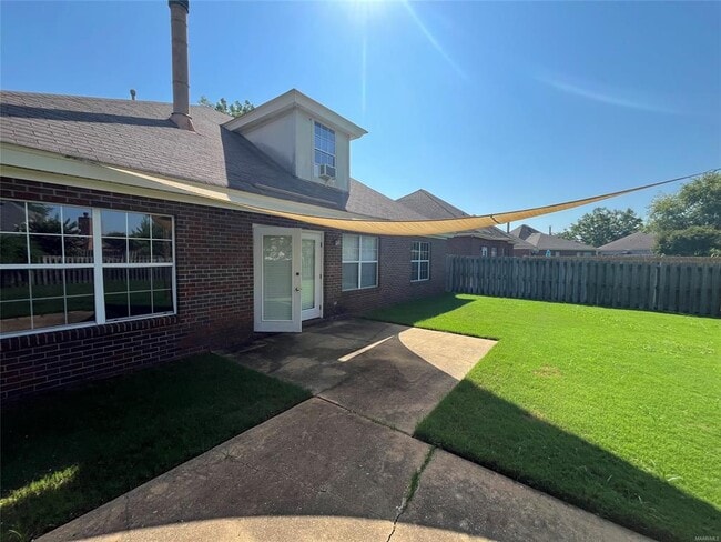 Building Photo - 9679 Greythorne Way