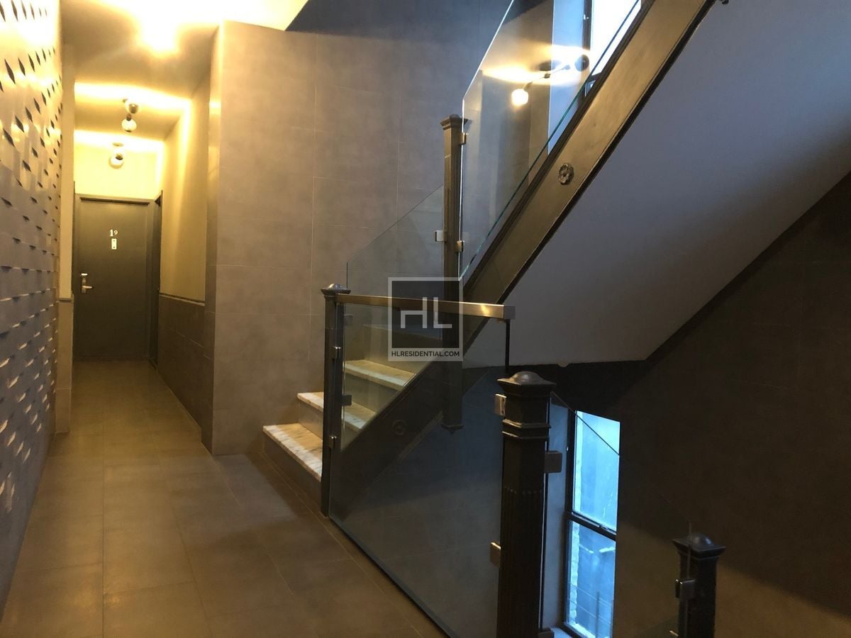 Building Photo - East 13th Street