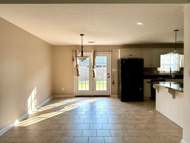 Building Photo - 960 Watermark Dr
