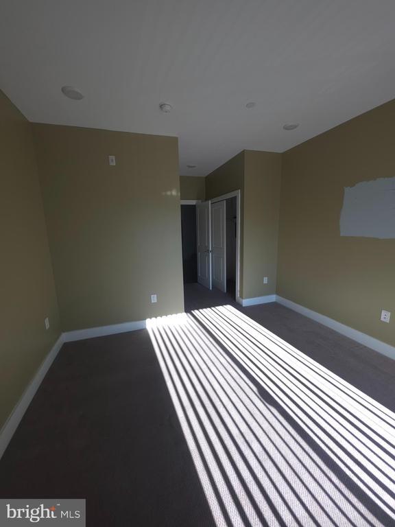 Building Photo - 6610 Germantown Ave