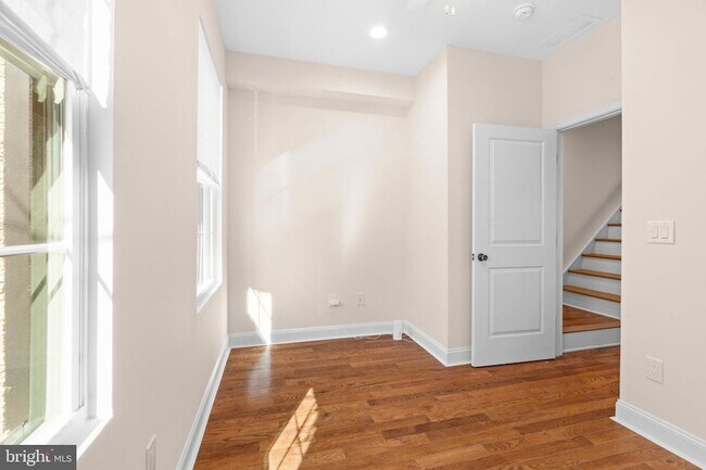 Building Photo - 1017 S Bouvier St